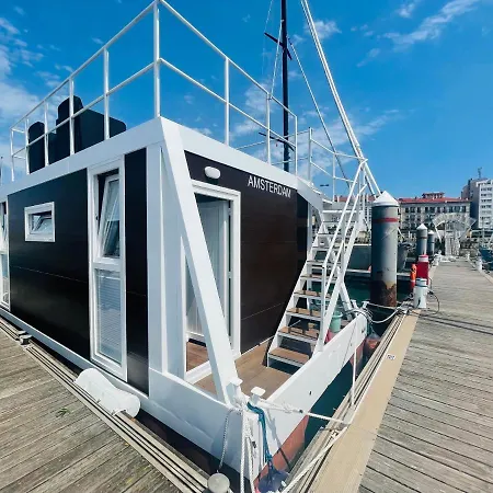 Amsterdam Casa Flotante Botel *
